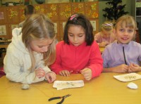 /album/a18-prosince-2014-vytvarna-dilna-pod-stromecek-dratkovani-/dratkovani-2-jpg/